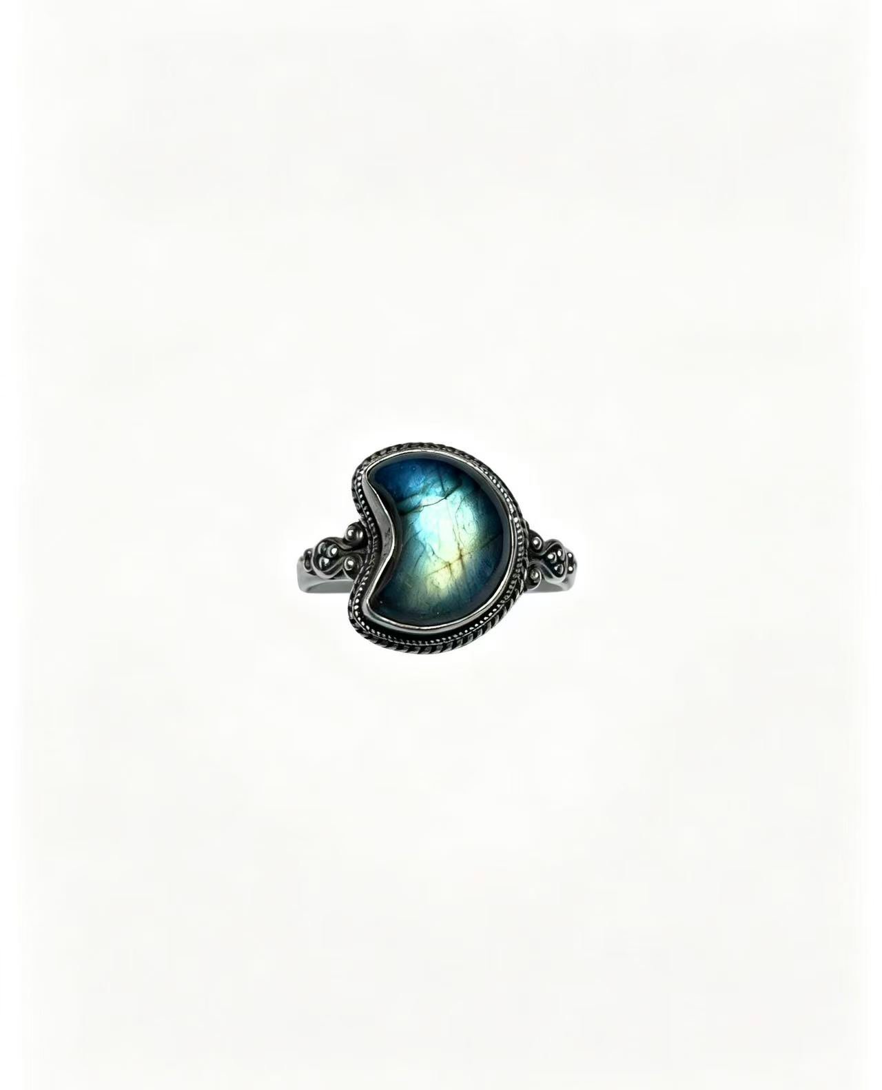 Vintage Labradorite Ring